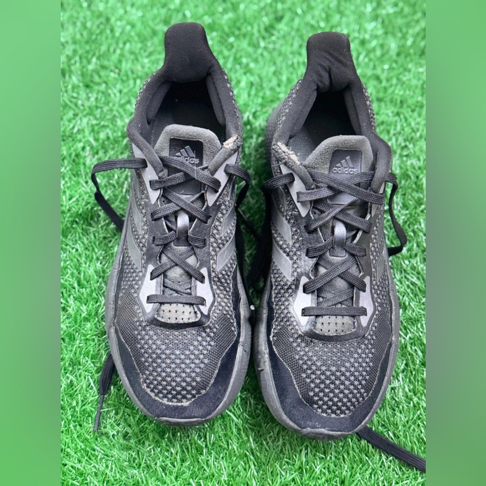 Adidas Women’s Charcoal‎ Athletic Sneakers Size 8